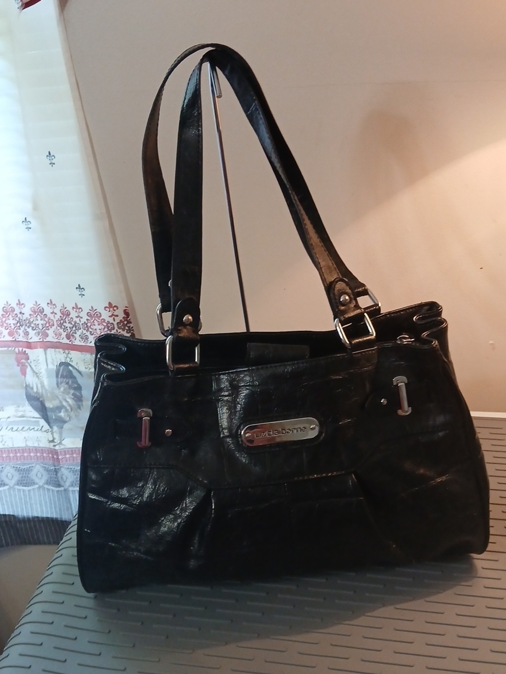 LIZ CLAIBORNE,  Classic Black Patent Shoulder Bag